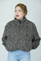 Dik yaka küçük desenli pelüş ceket 6938 - Desfita