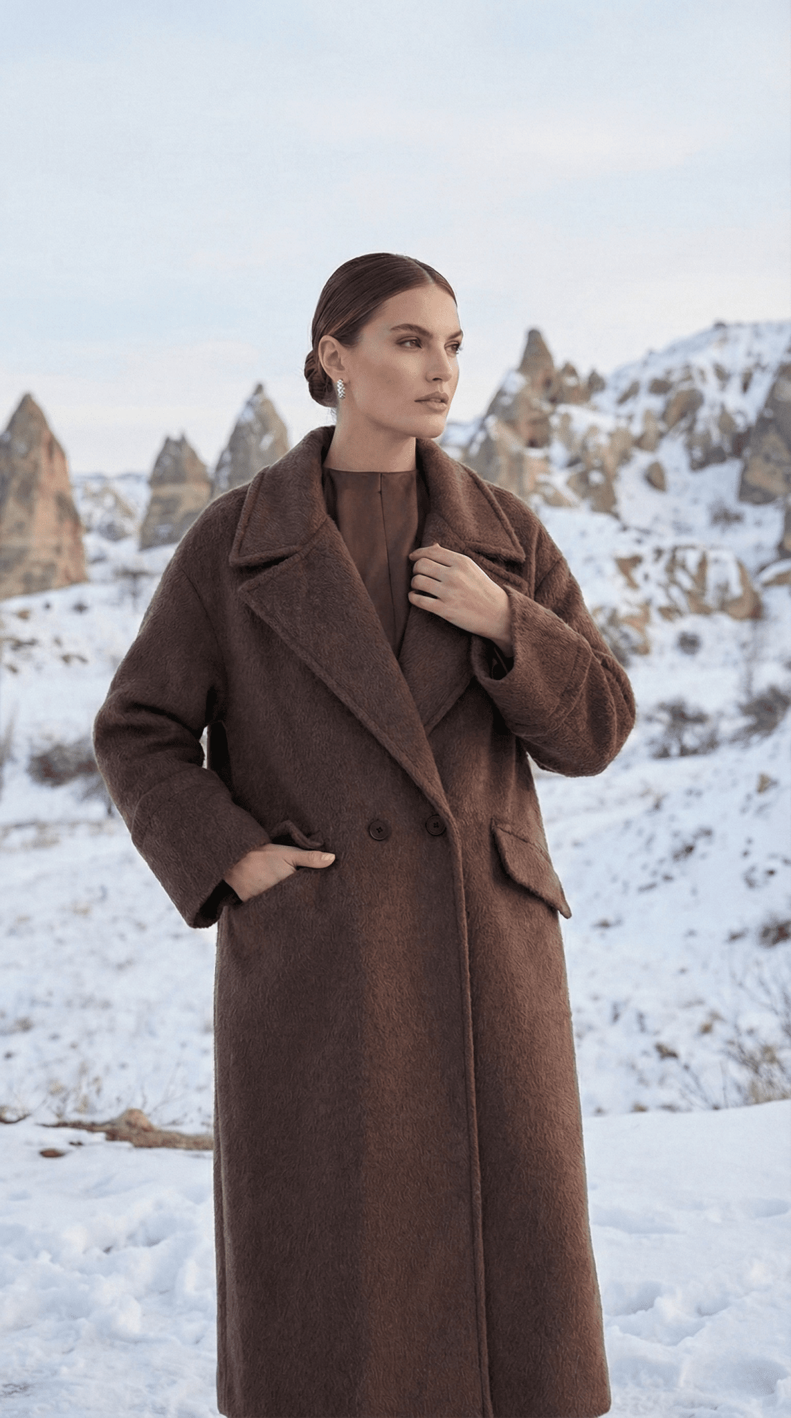 Tay Tüyü Uzun Ceket - Desfita