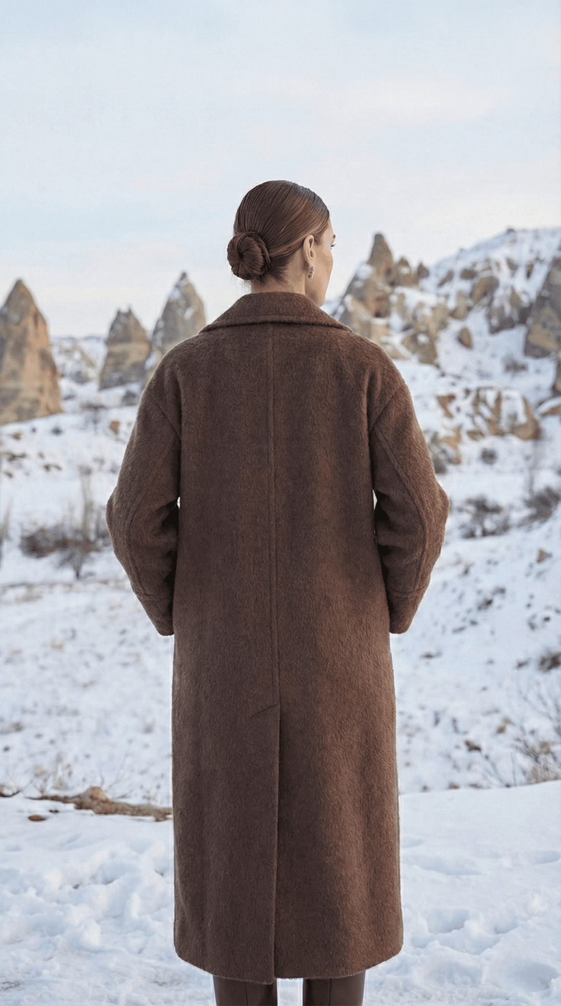 Tay Tüyü Uzun Ceket - Desfita